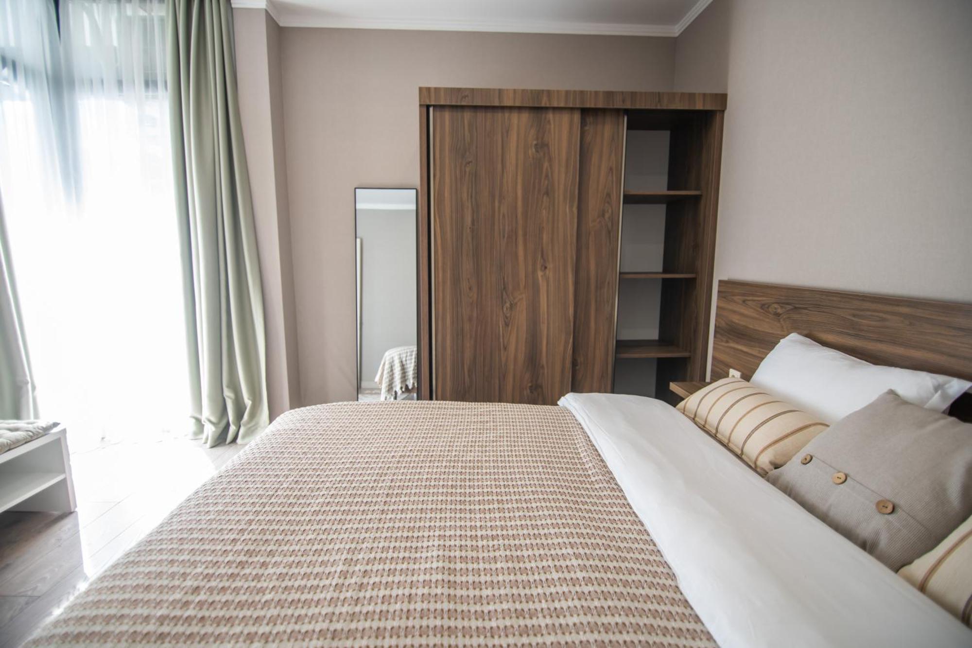 Green Side Apart Hotel Batum Dış mekan fotoğraf